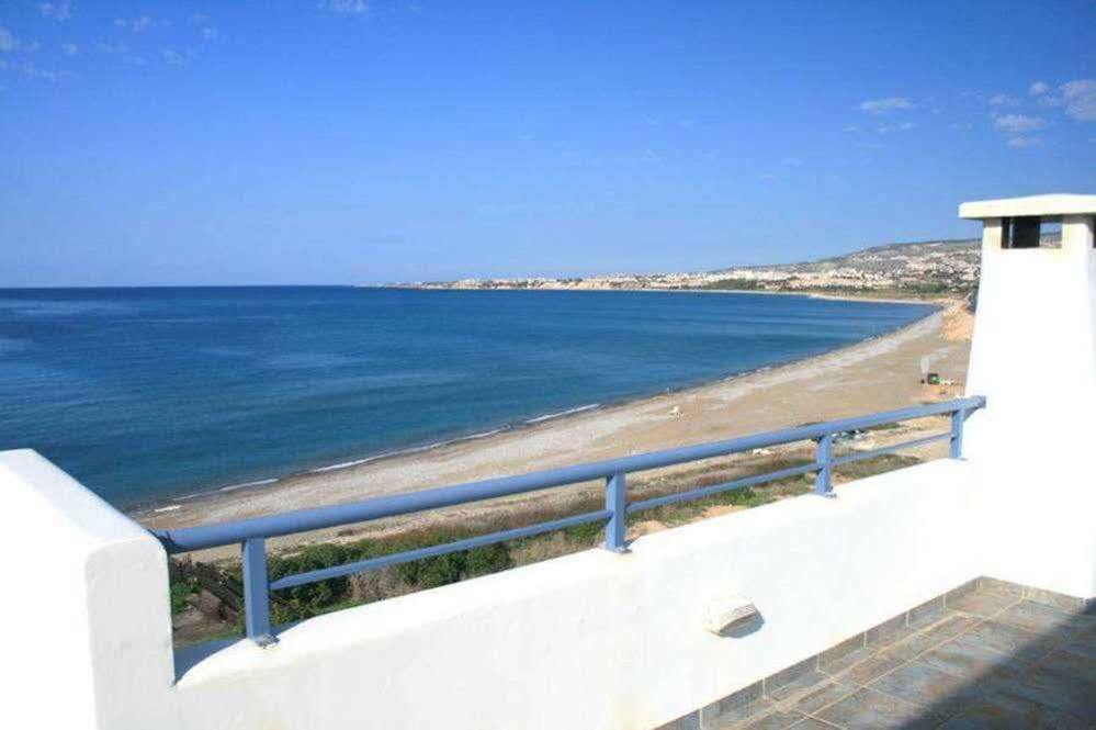 Blue Coral Beach Villas Paphos Eksteriør bilde