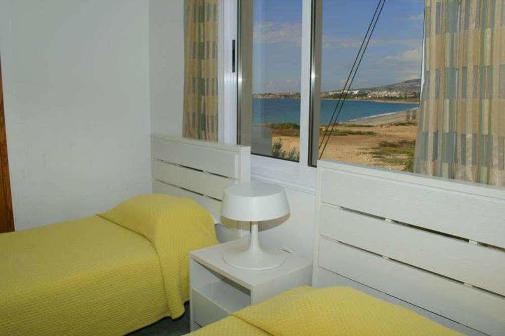 Blue Coral Beach Villas Paphos Eksteriør bilde